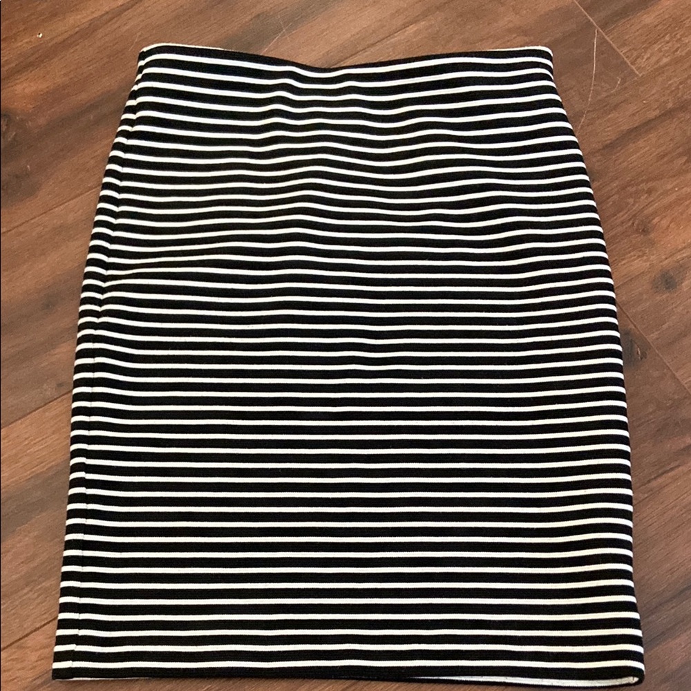 LOFT Black and White Striped Pencil Skirt
